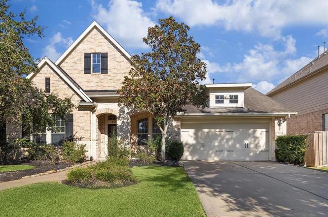 Sugar Land, TX 77479 | 3 beds| 2.5 baths| $599,500